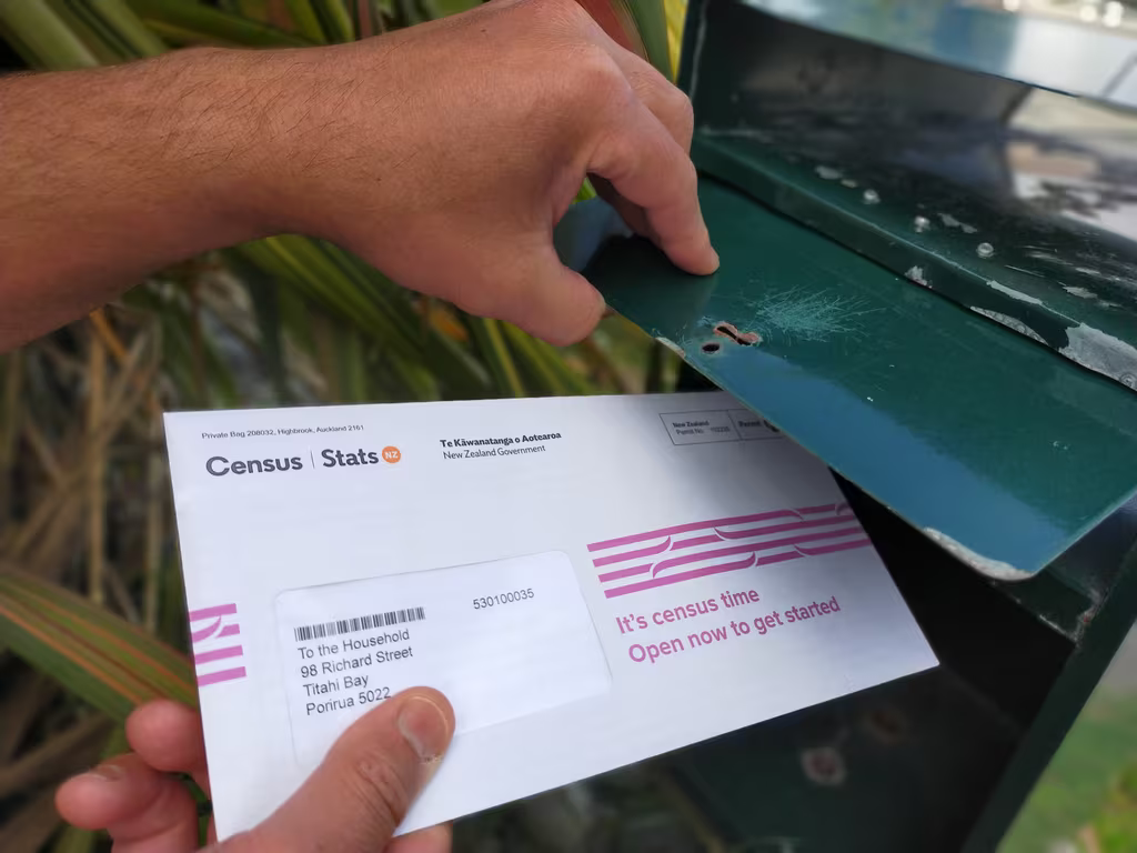 Census pack with letter delivered by mail by 2023 Census, Stats NZ. Copyright 2023. Licensed under CC BY 4.0.